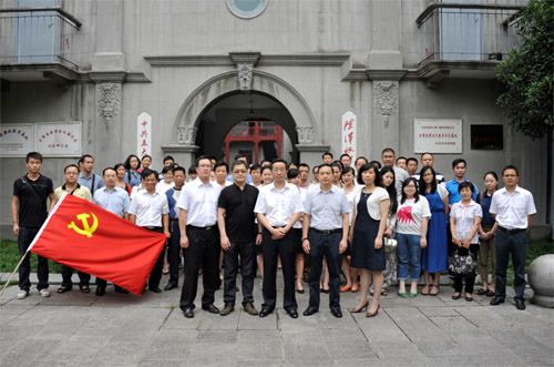 彩虹多多官网-追求健康,你我一起成长
